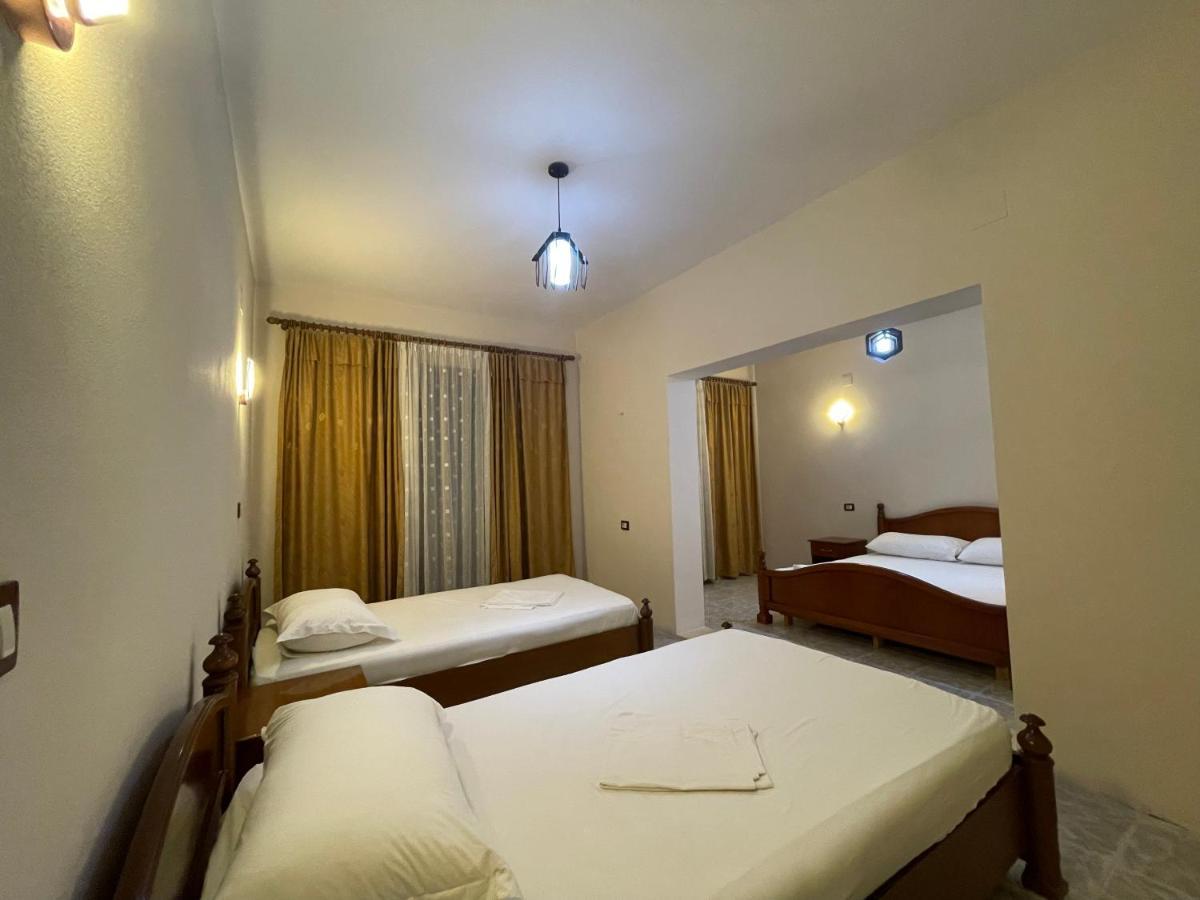 Hotel Belvedere Pogradec Kültér fotó