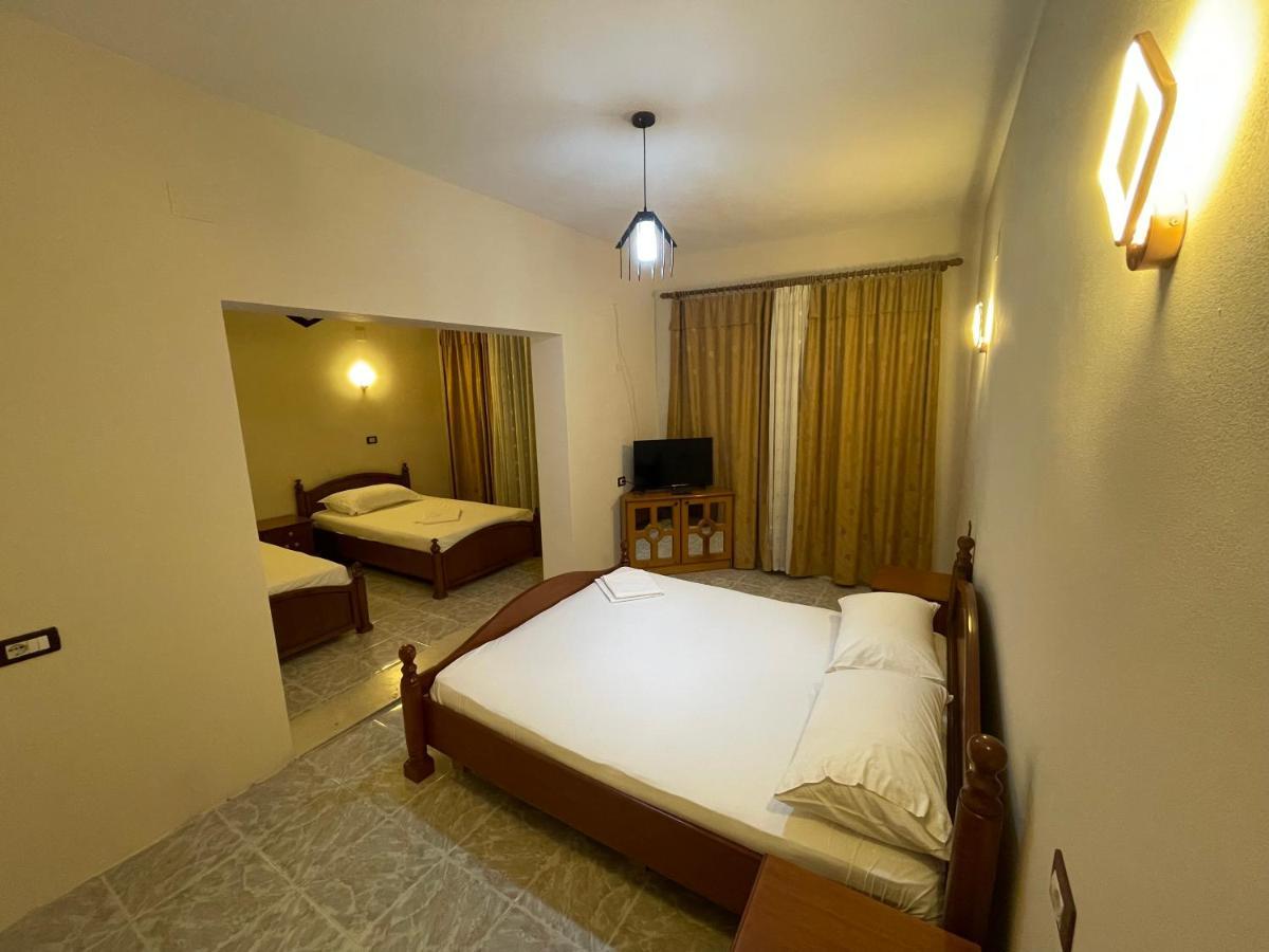Hotel Belvedere Pogradec Kültér fotó
