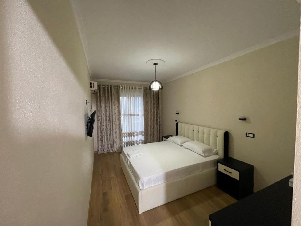 Hotel Belvedere Pogradec Kültér fotó