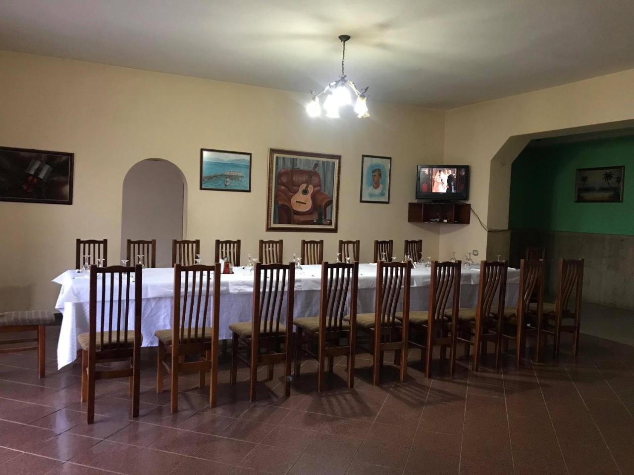 Hotel Belvedere Pogradec Kültér fotó