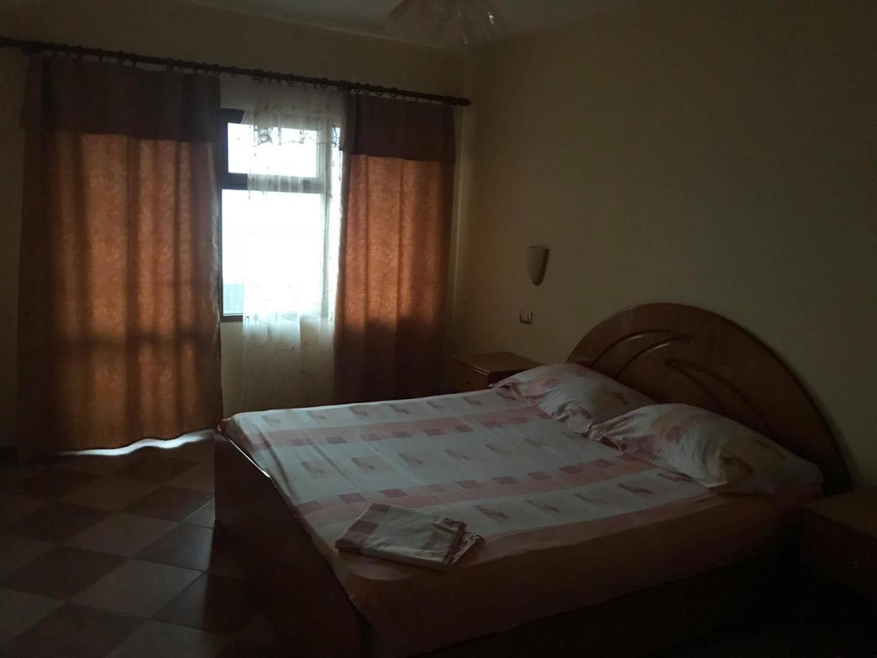 Hotel Belvedere Pogradec Kültér fotó