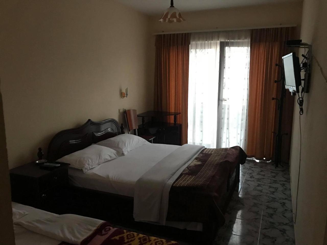 Hotel Belvedere Pogradec Kültér fotó